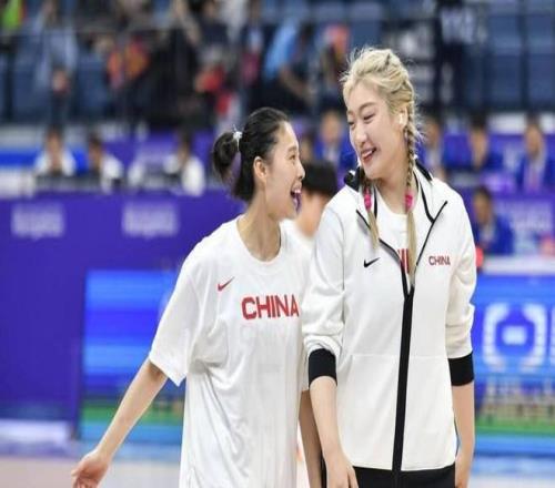 莫耶斯盛赞,埃弗顿,全面出色,开云·体育APP下载,开云·体育官网,KAIYUN,SPORT,开云体育APP,开云体育下载,KAIYUN,SPORT官网,开云体育官方入口