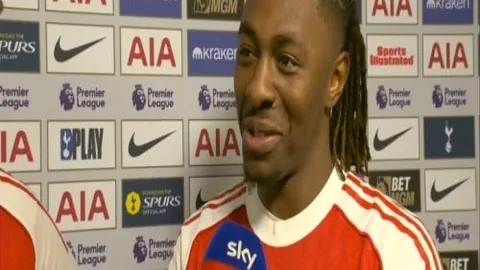 哈维精准助攻，亨里希斯妙传助力德甲胜利